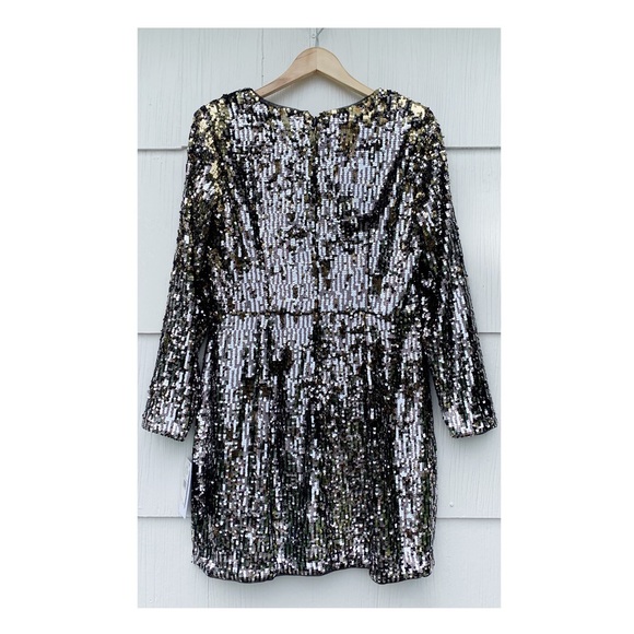 AIDAN MATTOX Sequin V-Neck Long Sleeve | 10 - Picture 14 of 16